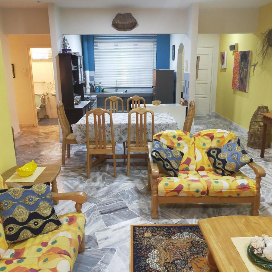 Relaxing Retreats At Cocobay Apartments Port Dickson Luaran gambar