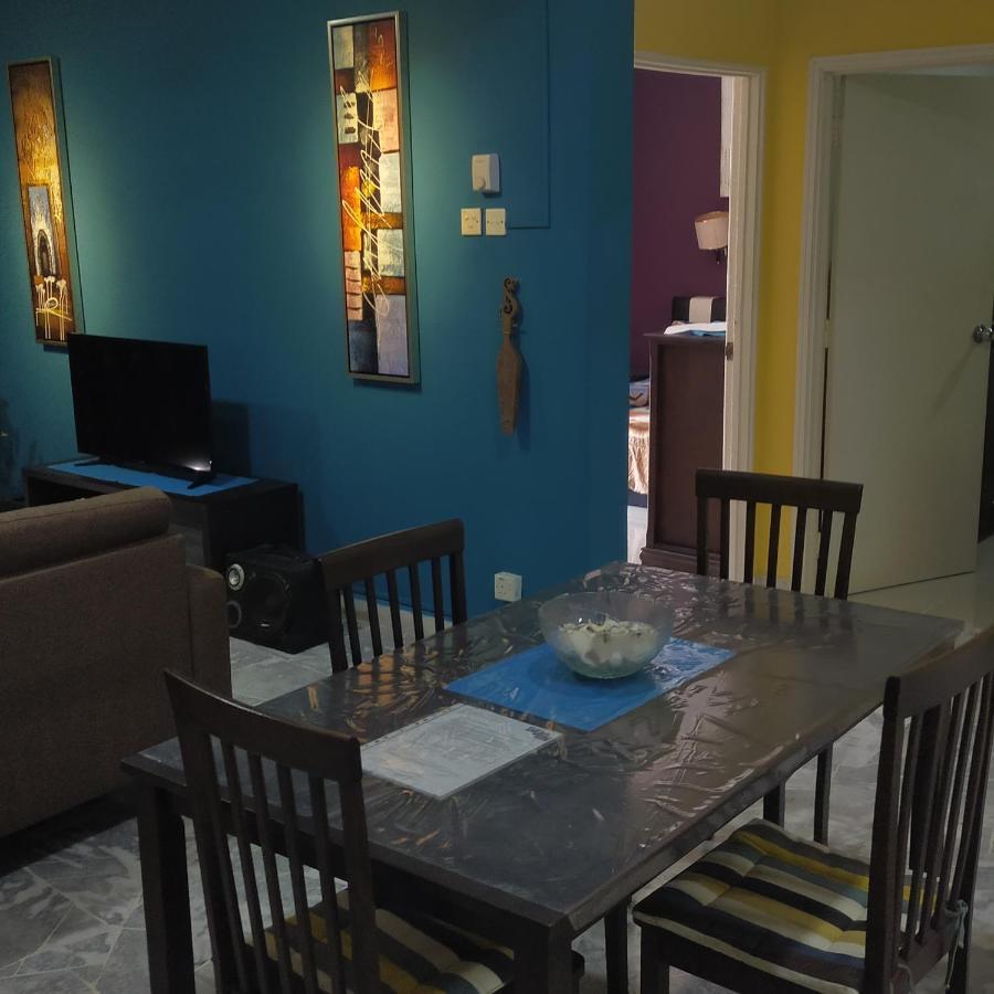 Relaxing Retreats At Cocobay Apartments Port Dickson Luaran gambar