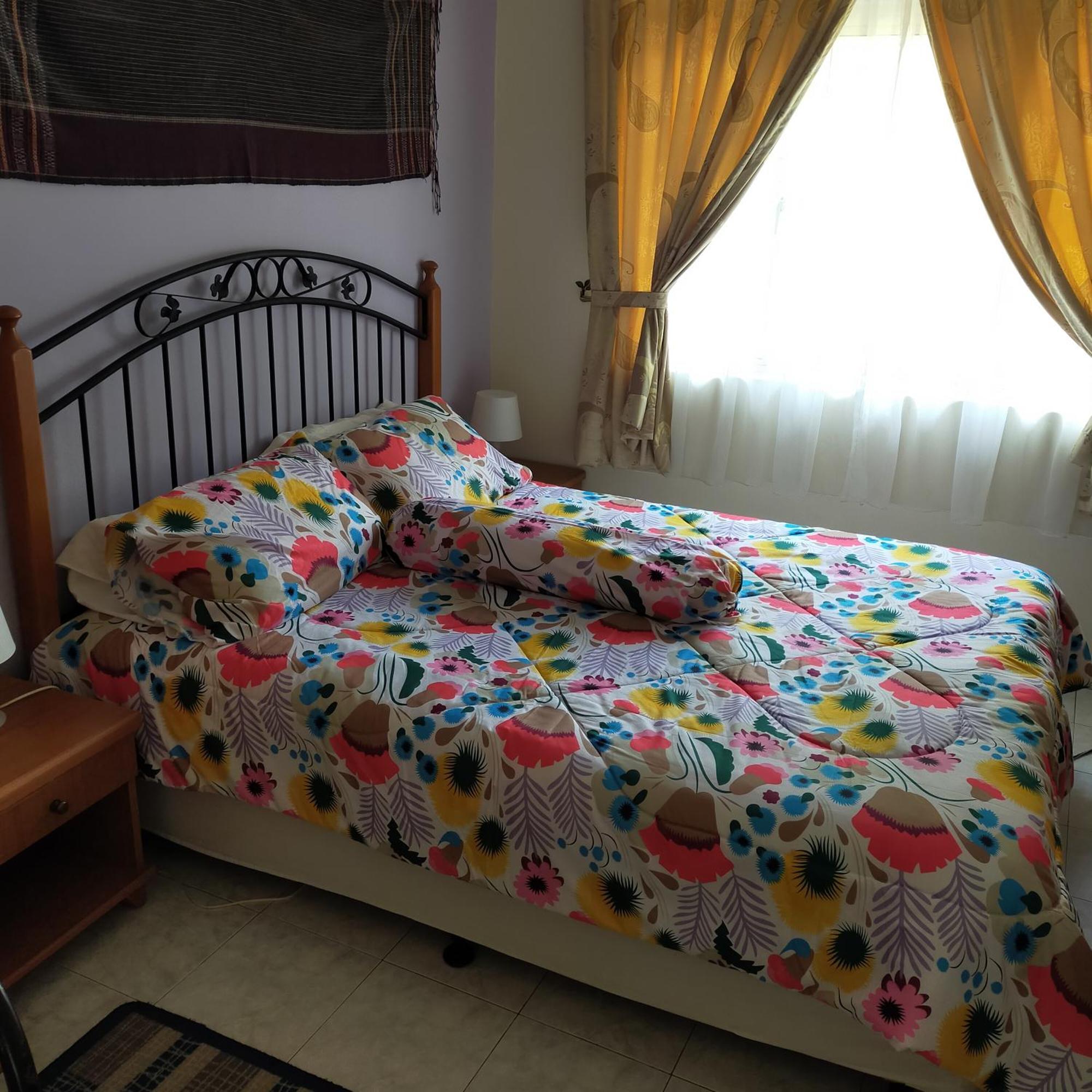Relaxing Retreats At Cocobay Apartments Port Dickson Bilik gambar