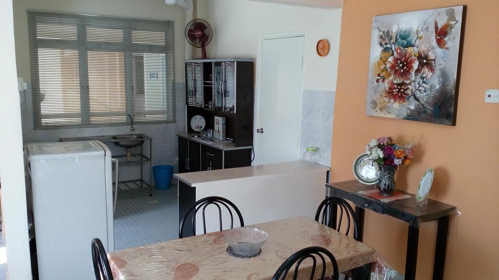 Relaxing Retreats At Cocobay Apartments Port Dickson Luaran gambar